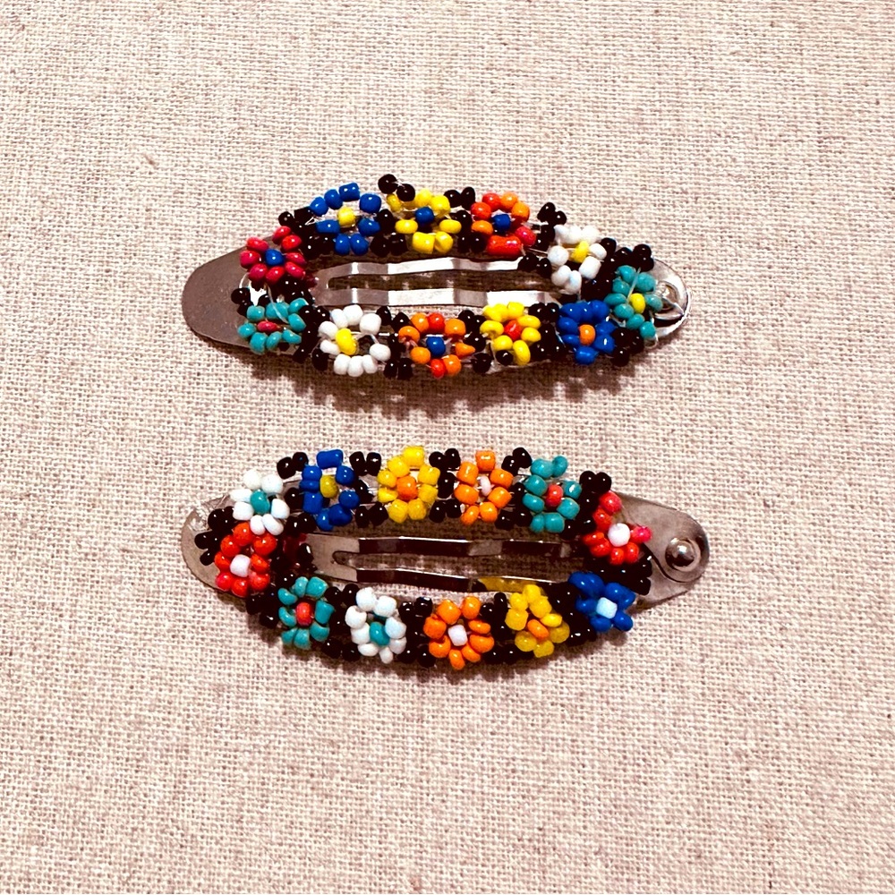 Boutique | Hair Barrettes | Daisy Beaded Barrettes V